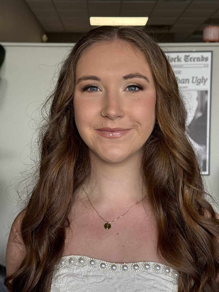 Natural glam makeup